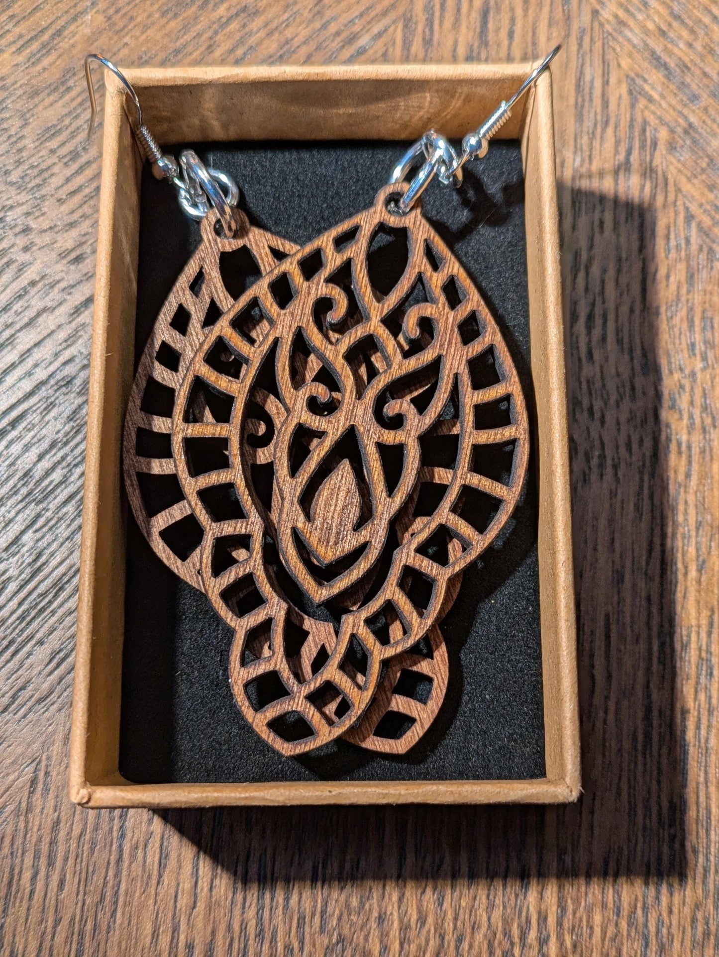 Faebloom korvakorut | Puiset filigraanikorvakorut | Luonnon inspiroimia koruja | Laserleikattu koivu