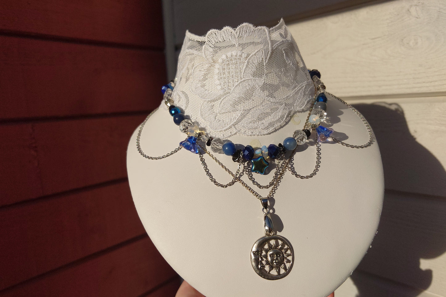 Celestial Bloom - Blue & Silver Choker. Taivaan kukka - Sininen & hopeinen kaulakoru