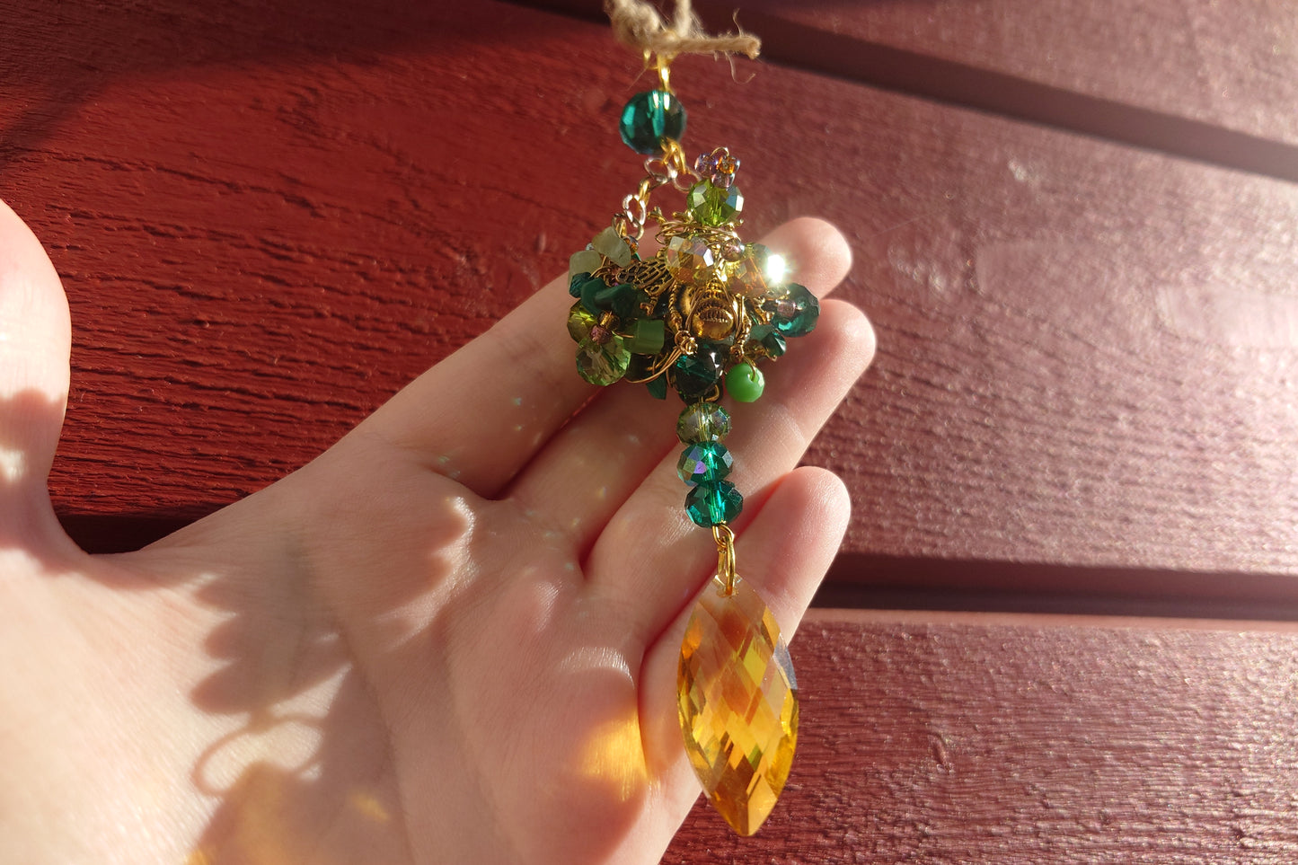 Golden Beetle Suncather / Koppakuoriais Aurinkosieppaaja