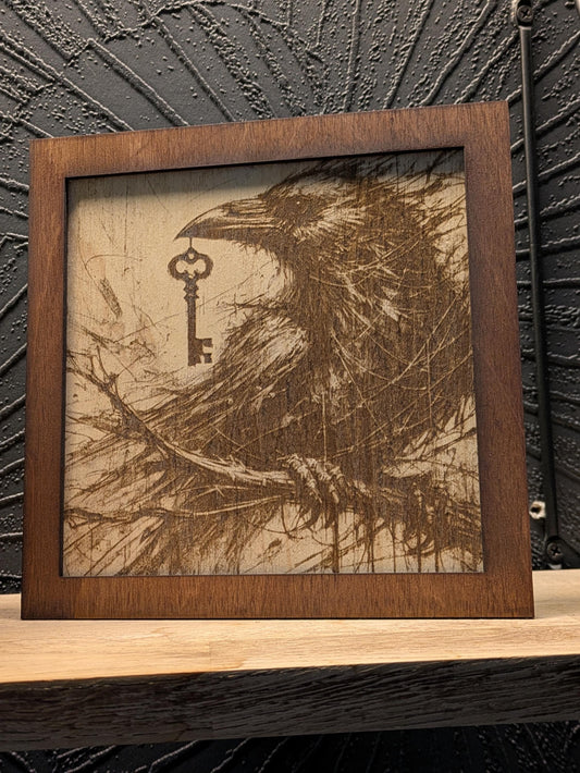 Raven Wall Art – Nordic Bird Engraving – Puupaneeli kehyksellä – Käsintehty