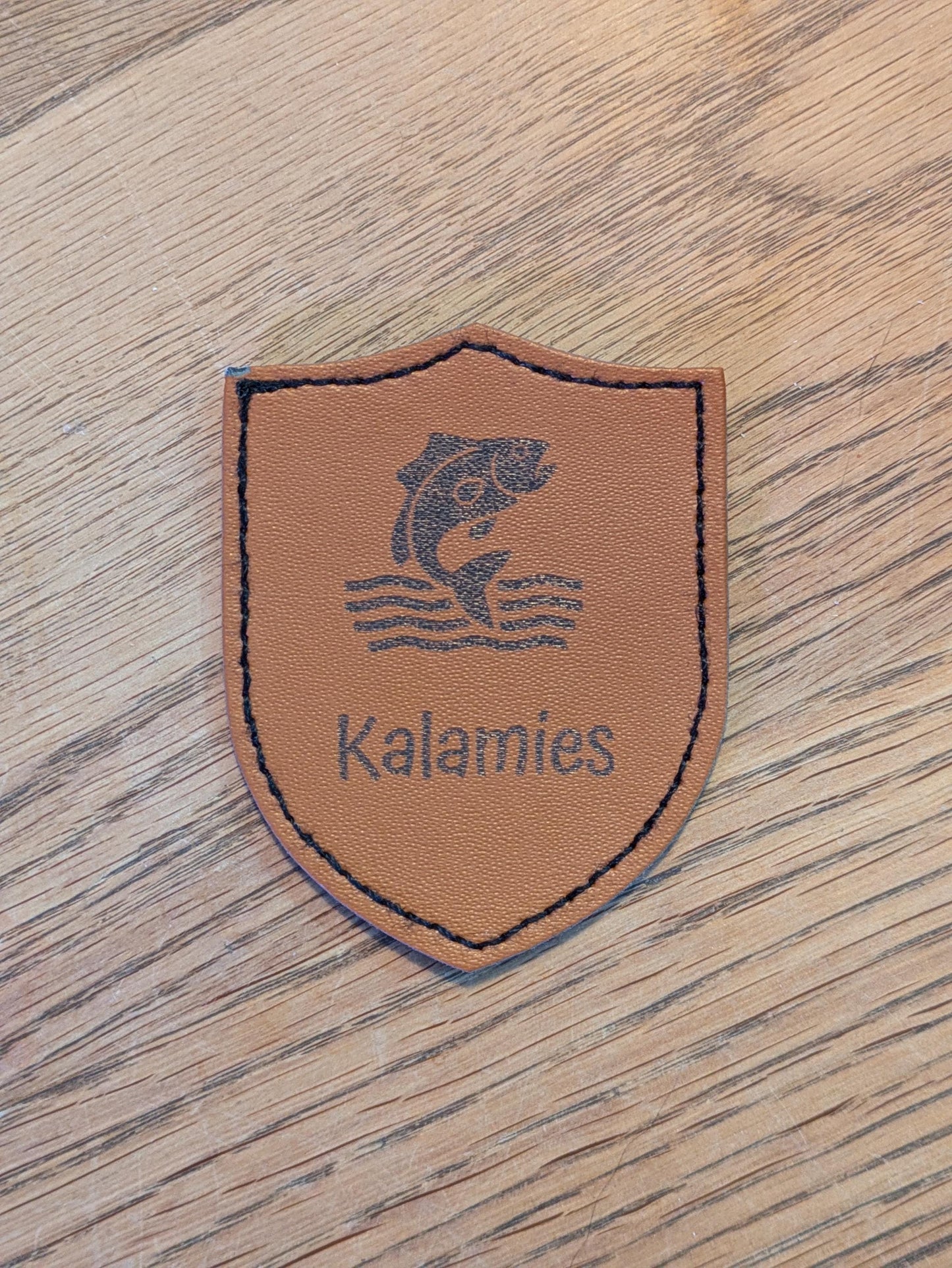 Kalastus Iron-On Leather Patch | Mukautettava Fisherman Gift | Ulkoiluvaatetarvikkeet