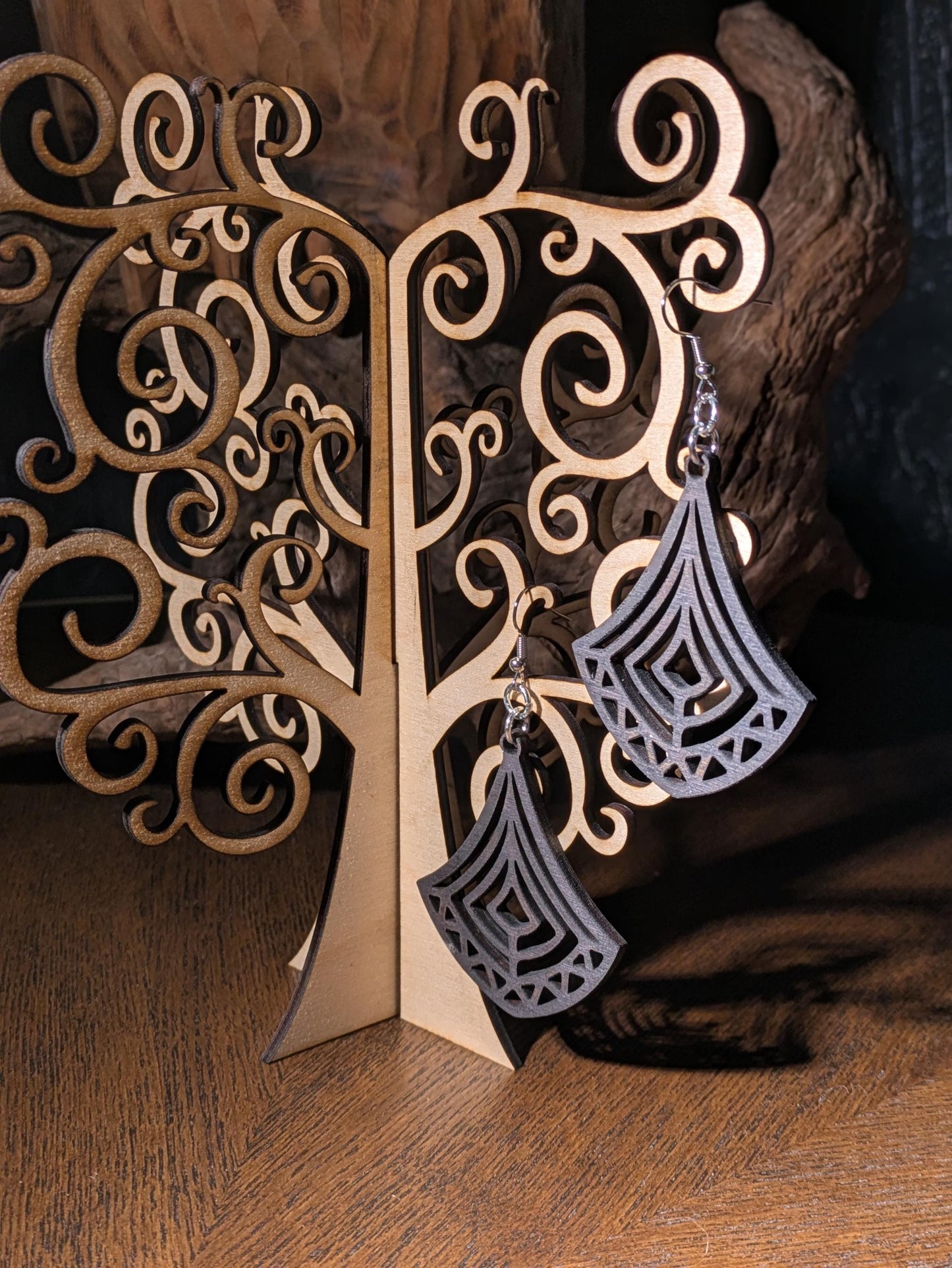 Runeveil-korvakorut – tyylikkäät ja kevyet puiset korvakorut