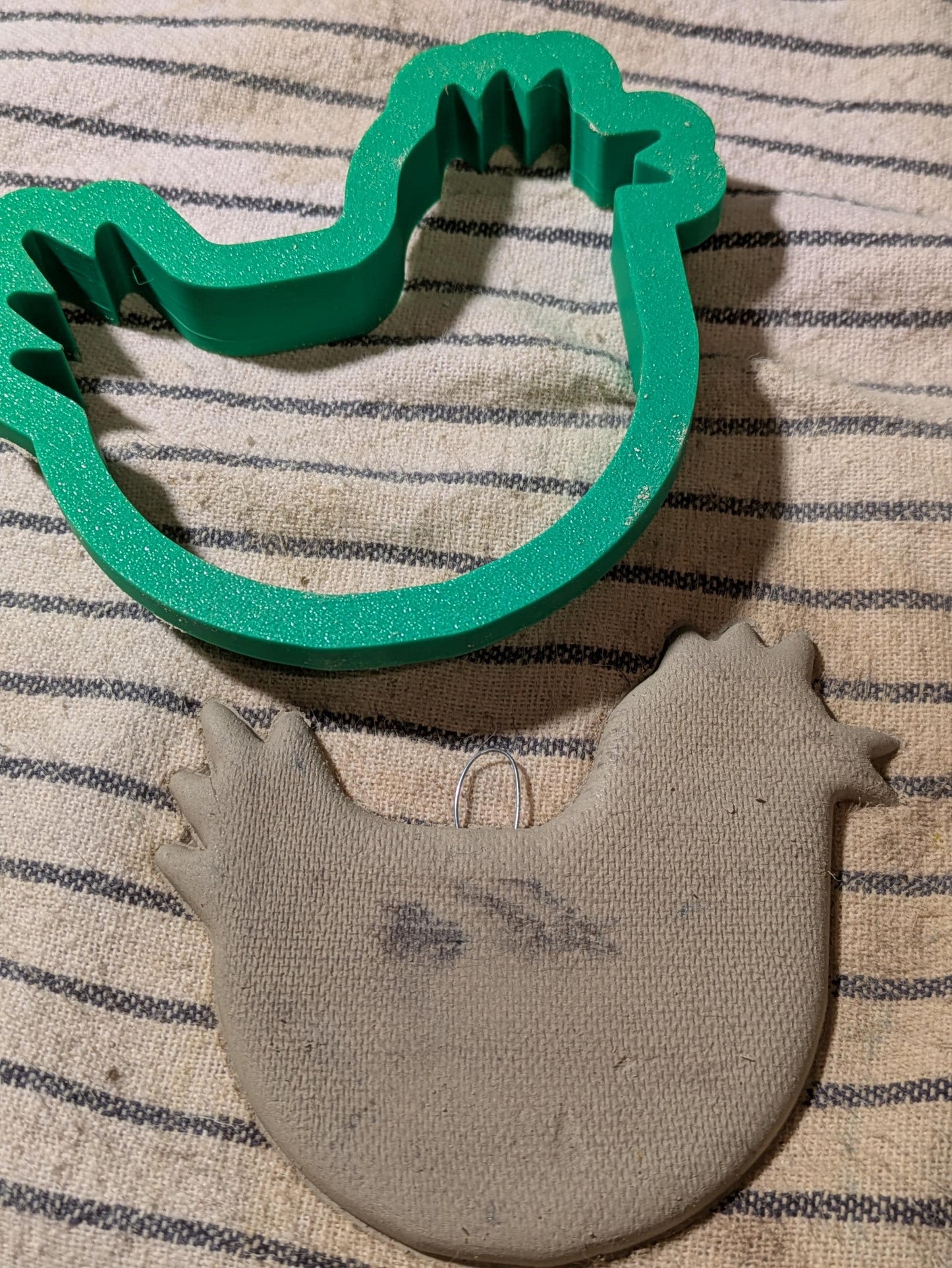 Pääsiäisleikkurit – munat, puput ja kanat!