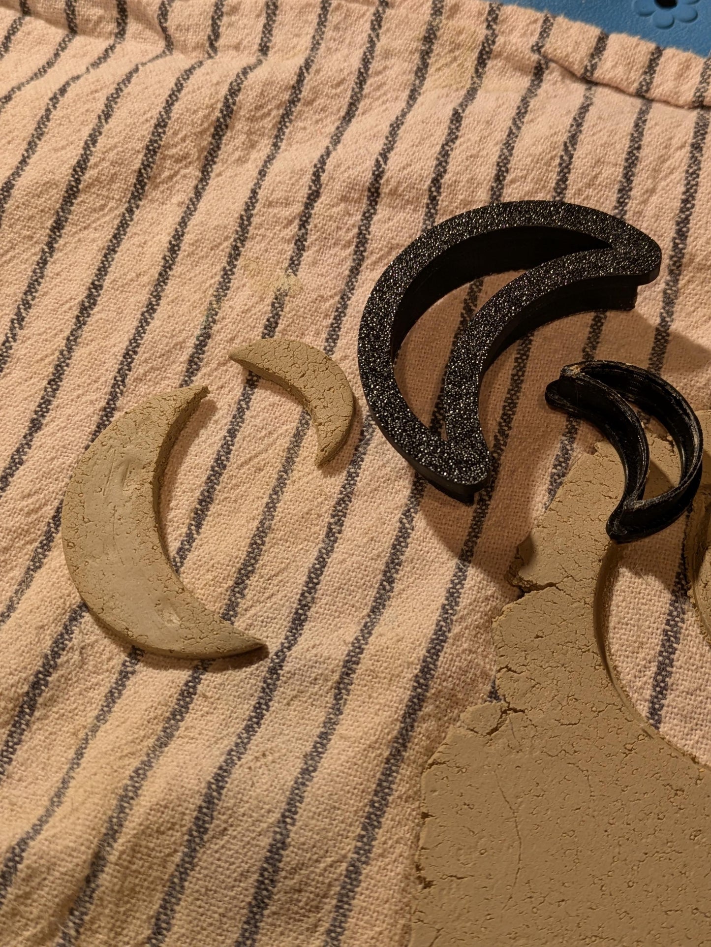 Moon Clay -leikkurisarja – 3 kokoa polymeerisavelle ja keramiikalle