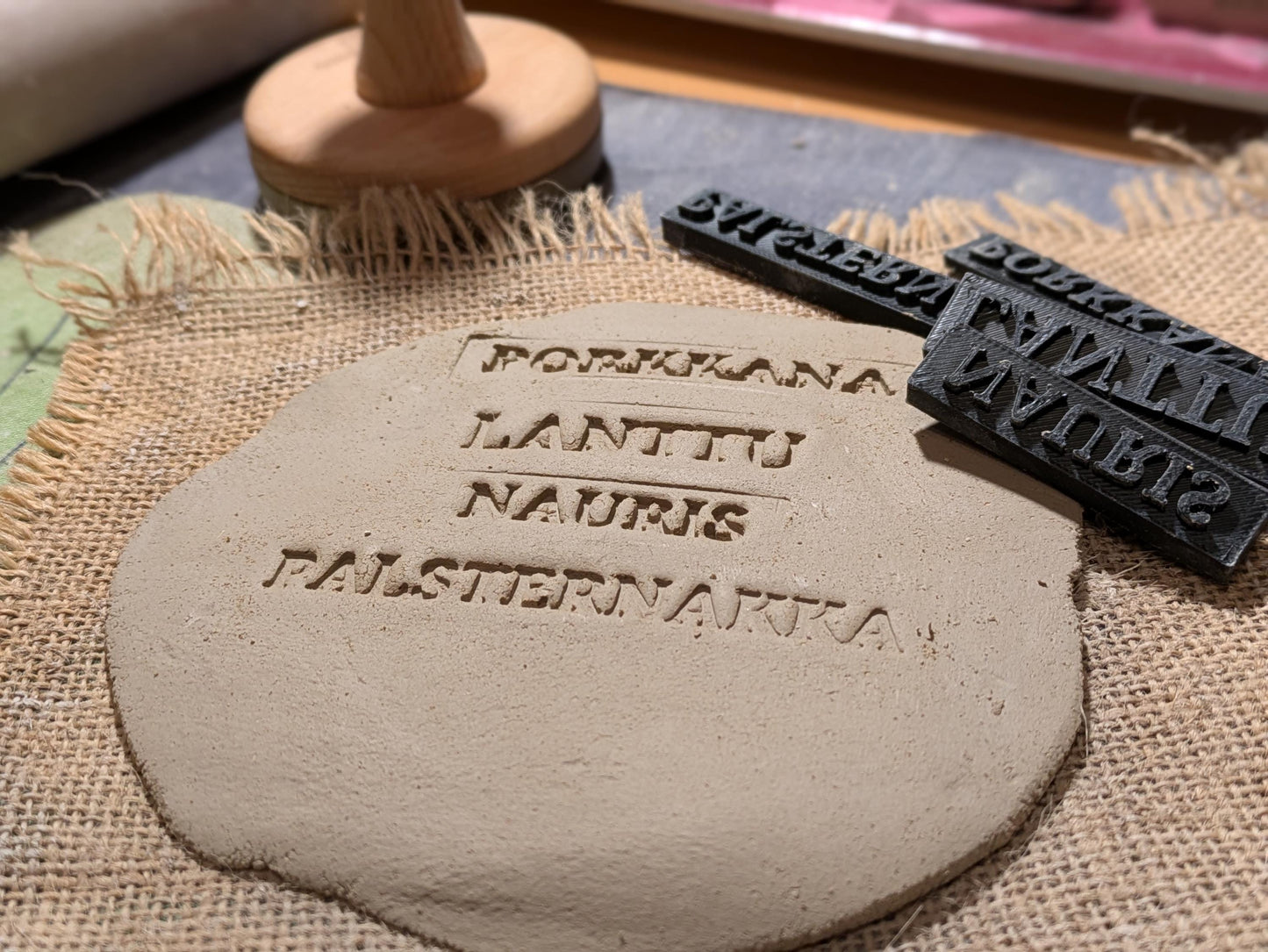 Juureksien leimasinsarja – 3D-tulostettu savileimasarja keramiikkaa ja askarteluja varten