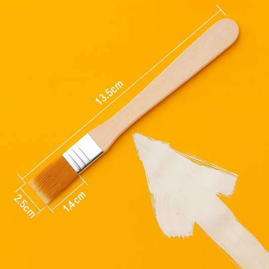 Litteä nylon-sivellin puuvarrella