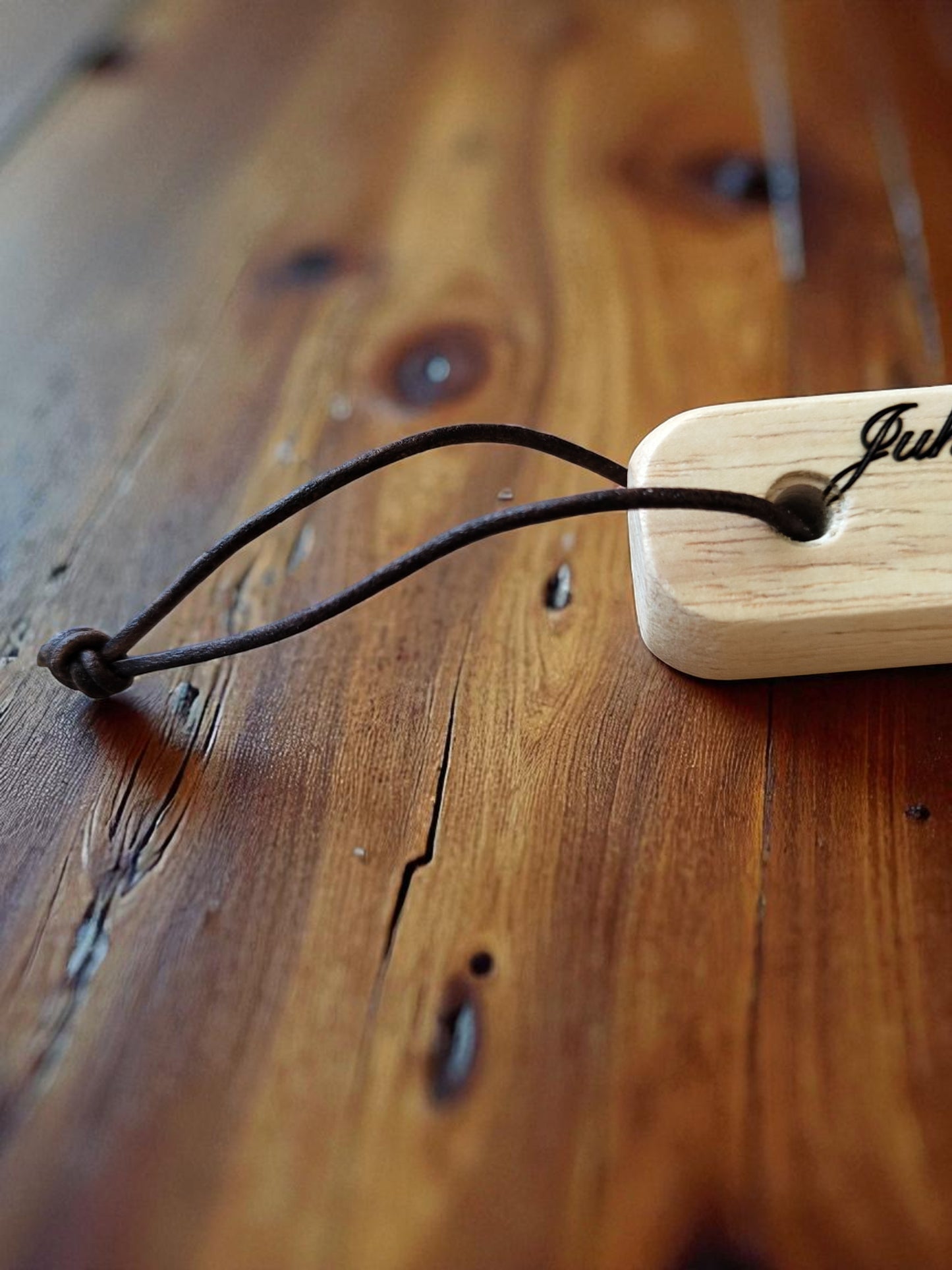 Personoitava puinen pullonavaaja – kaiverrettava kahva | 14 cm