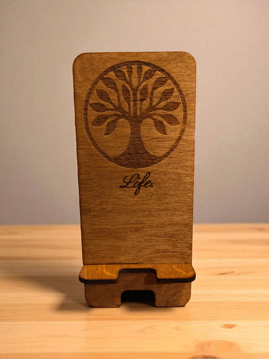Puinen puhelinteline – Elämänpuu kaiverrus • Icewood Atelier