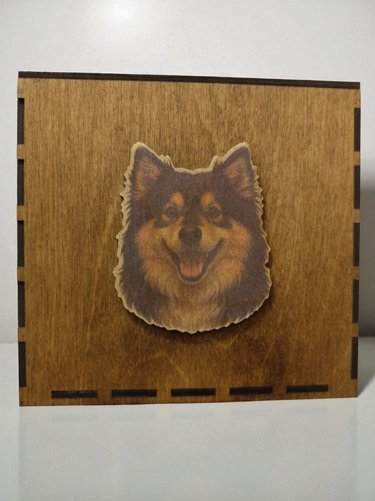 Seinäkiinnitteinen kakkapussien säilytyslaatikko – koivuvaneria – mahtuu 2 rullaa