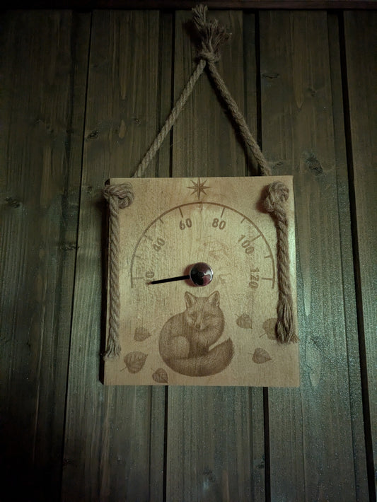 Kettu-saunamittari – käsityönä valmistettu uniikki puumittari