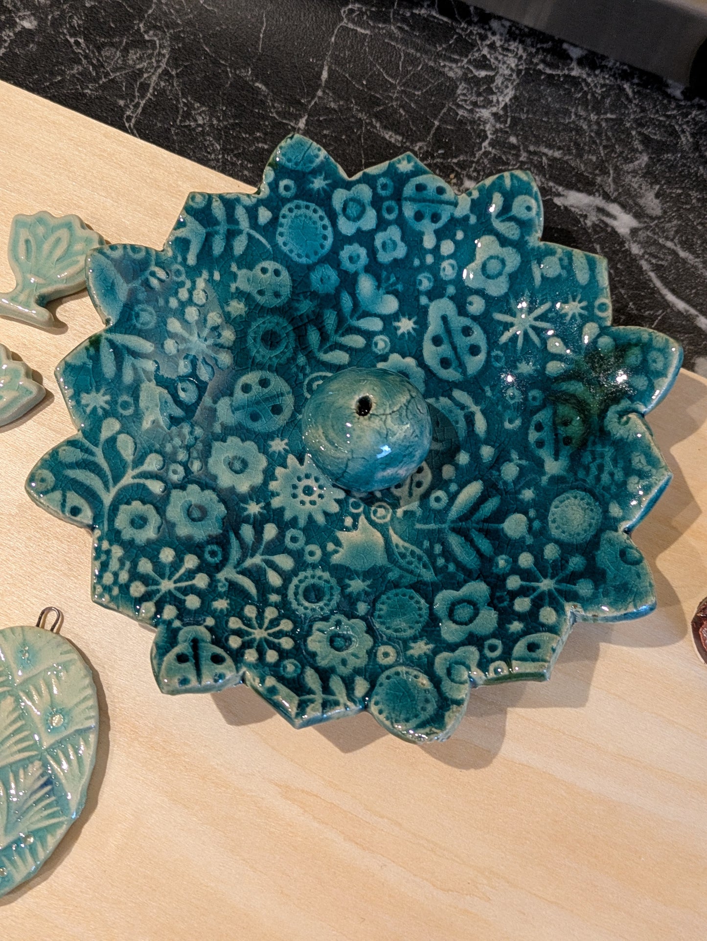 🌸 Summer Garden -kuviokaulin, 2 kokoa.