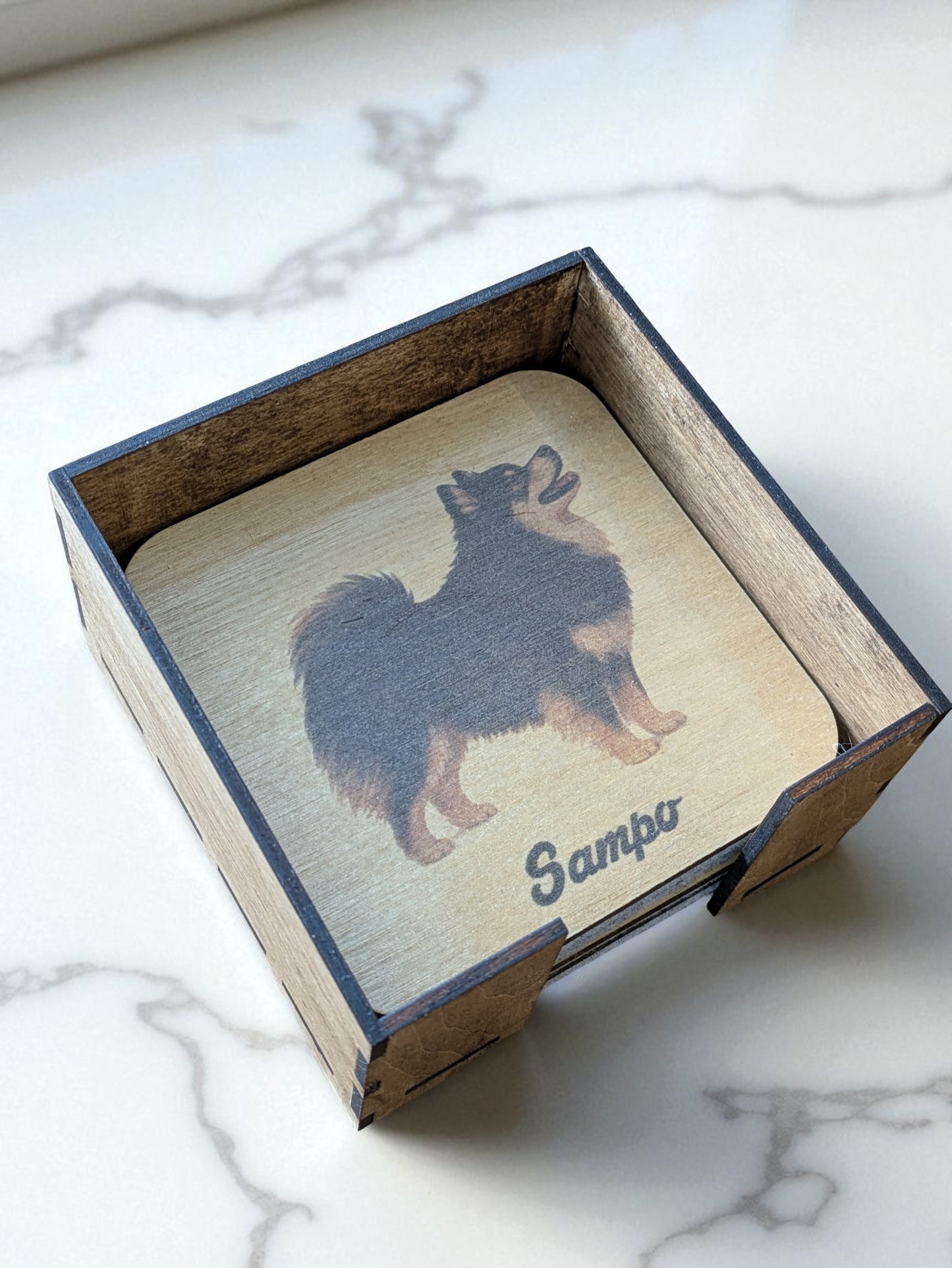 Suomenlapinkoira-lasinalus setti+personointi mahdollisuus