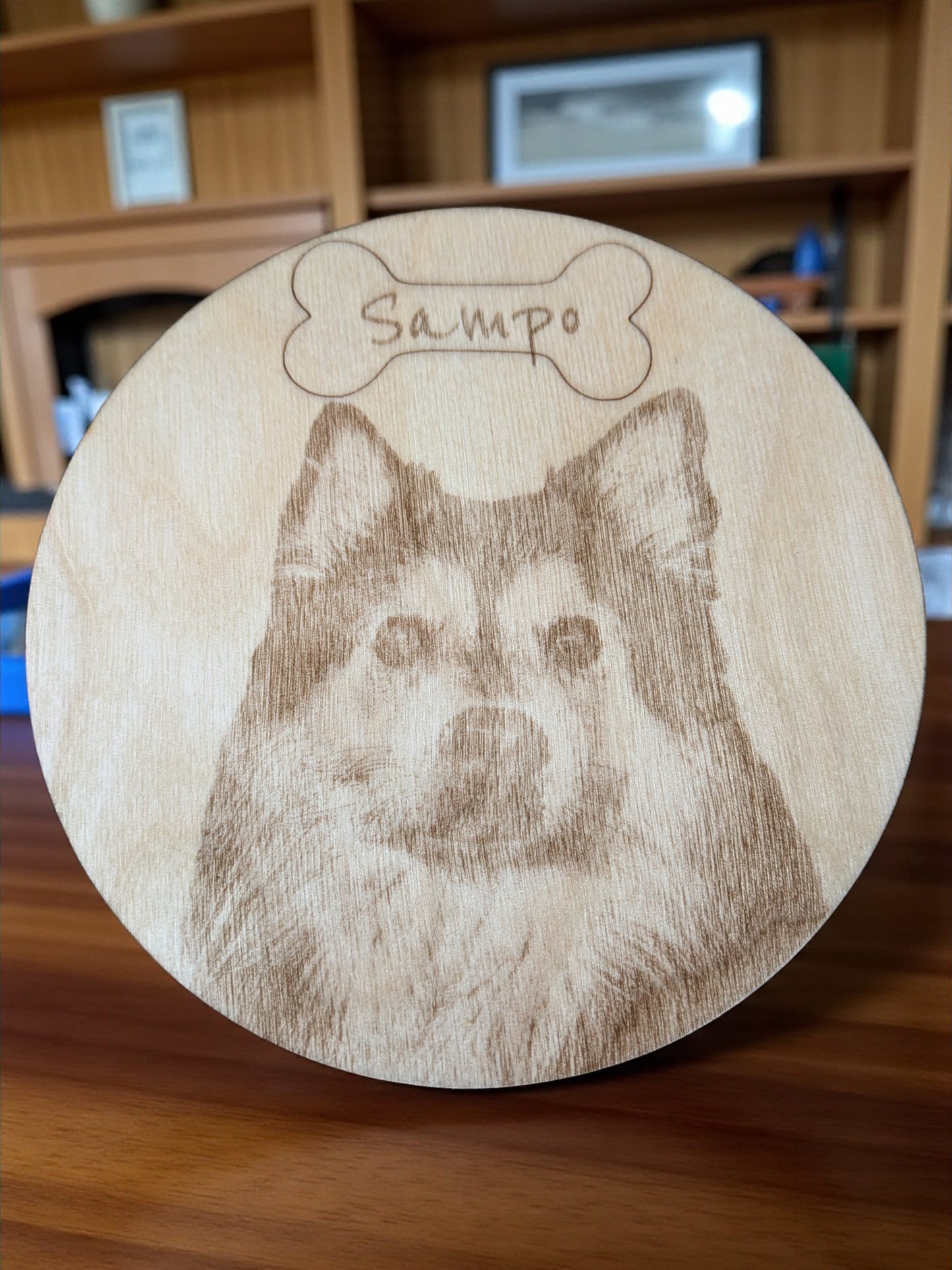 Personoitu lemmikkitaulu – Pyöreä, Neliö tai A4