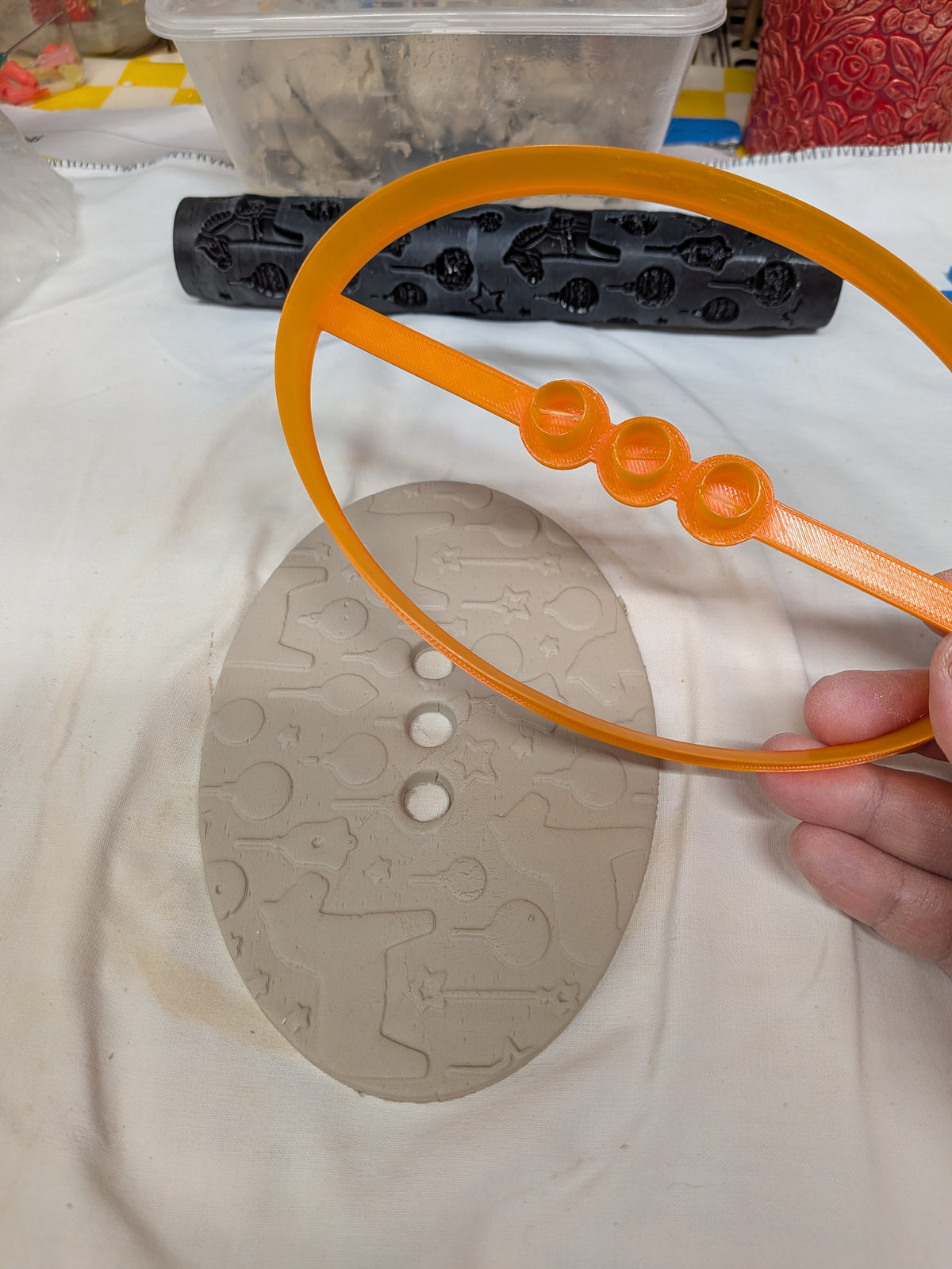 Oval Soap Dish Clay Cutter – With Drainage Hole(s) | 3D Printed Pottery Tool