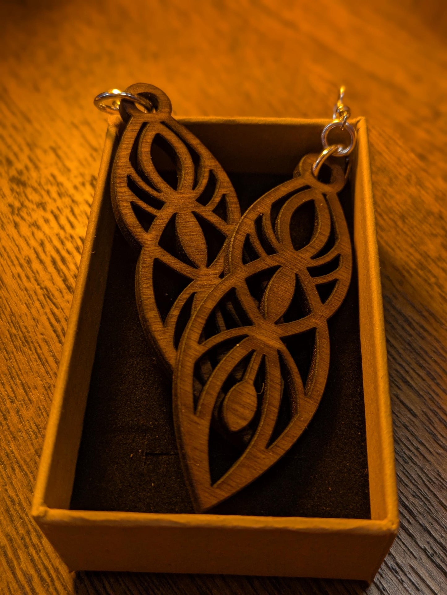 Sylvan Weave -korvakorut – puiset laserleikatut korvakorut – luonnon inspiroimia koruja – käsintehty