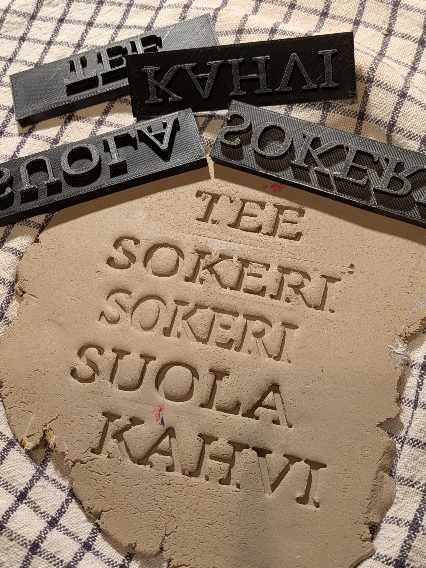 Kitchen Essentials savileimasarja | 3D-tulostetut kirjeleimat keramiikkaan ja keramiikkaan