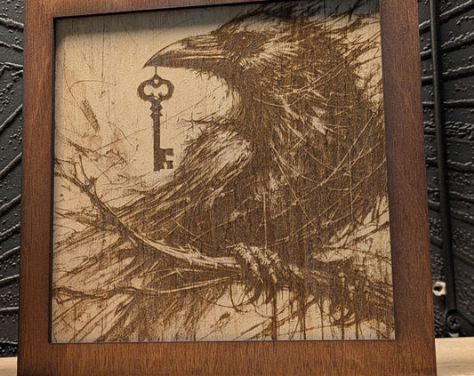 Raven Wall Art – pohjoismainen lintukaiverrus