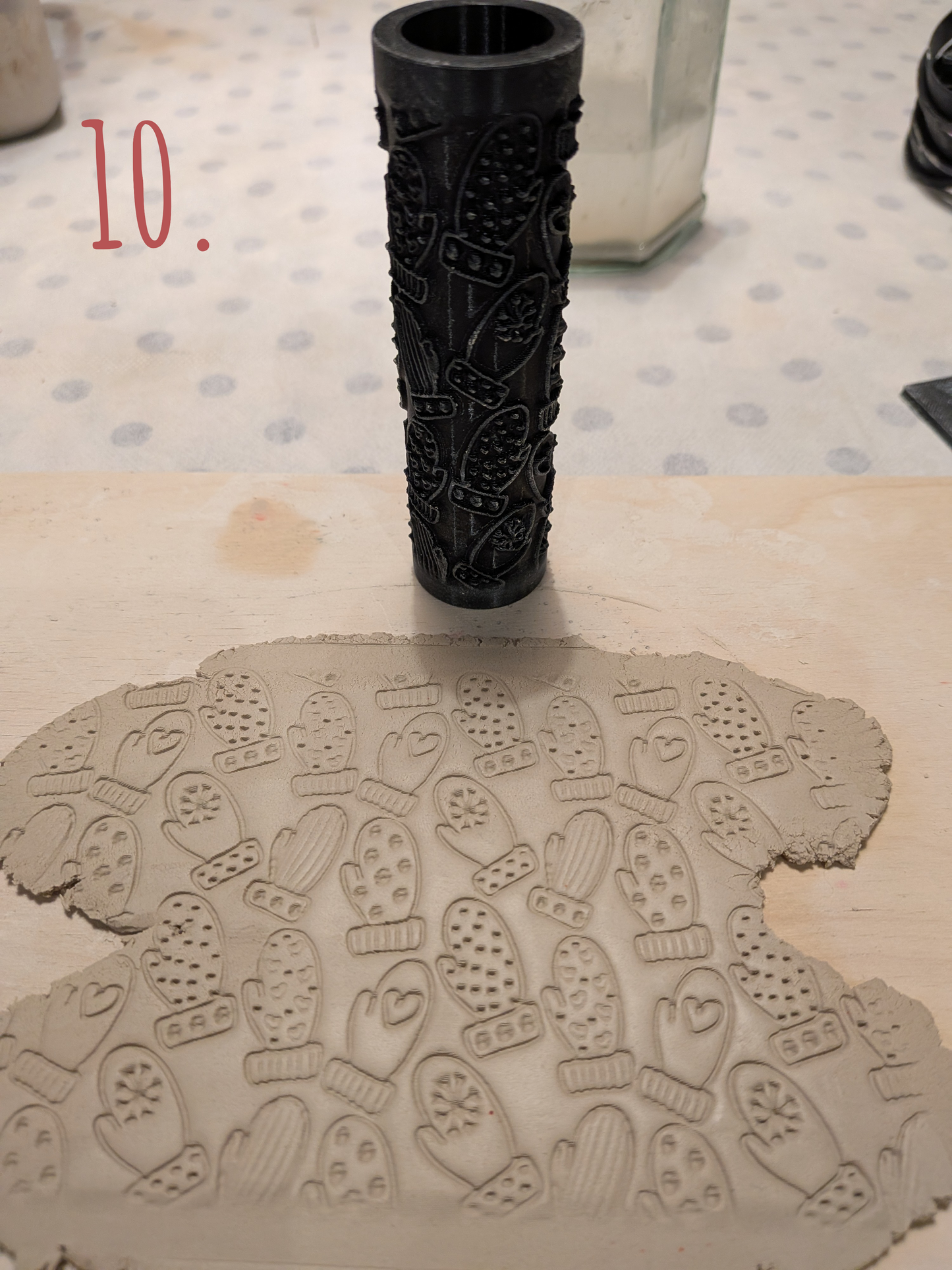 Jouluiset kuviokaulimet keramiikkaan ja polymeerisavitöihin