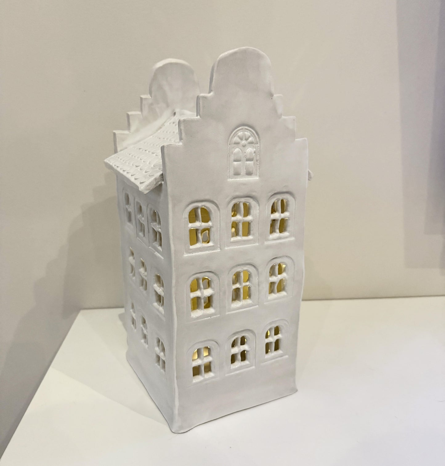 Mansion Stamps – tyylikkäitä arkkitehtonisia vaikutelmia savelle ja käsitöille