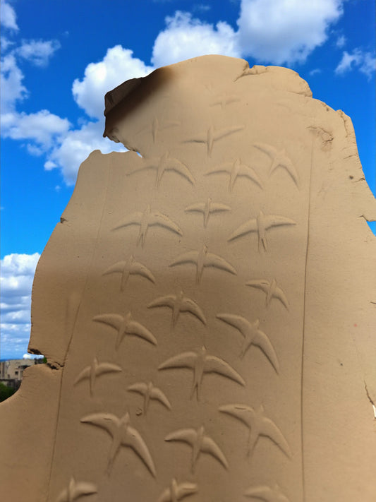 Tervapääsky-aiheinen kaulin