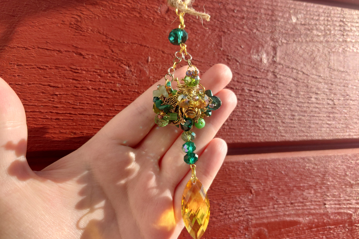 Golden Beetle Suncather / Koppakuoriais Aurinkosieppaaja