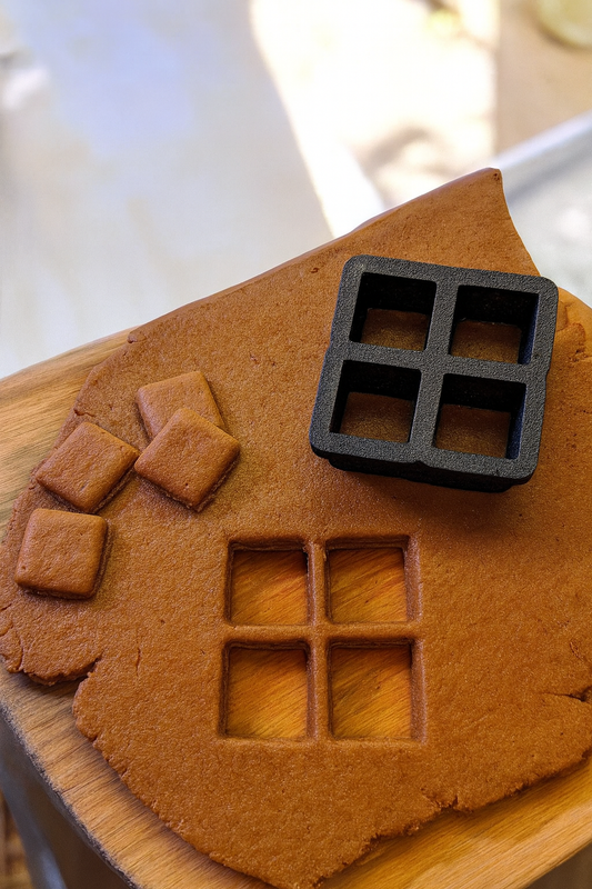 Small NonOil Window Cutter for Gingerbread Houses – Four-Pane Design