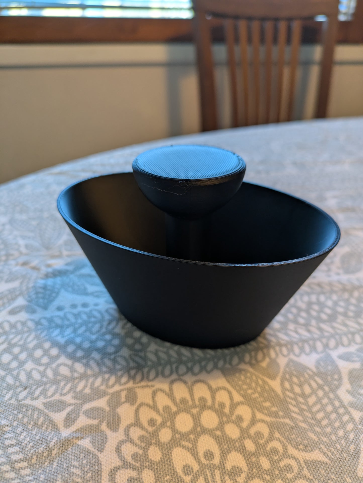 Pottery Rim Rounder – ovaali työkalu saviastioiden reunojen viimeistelyyn