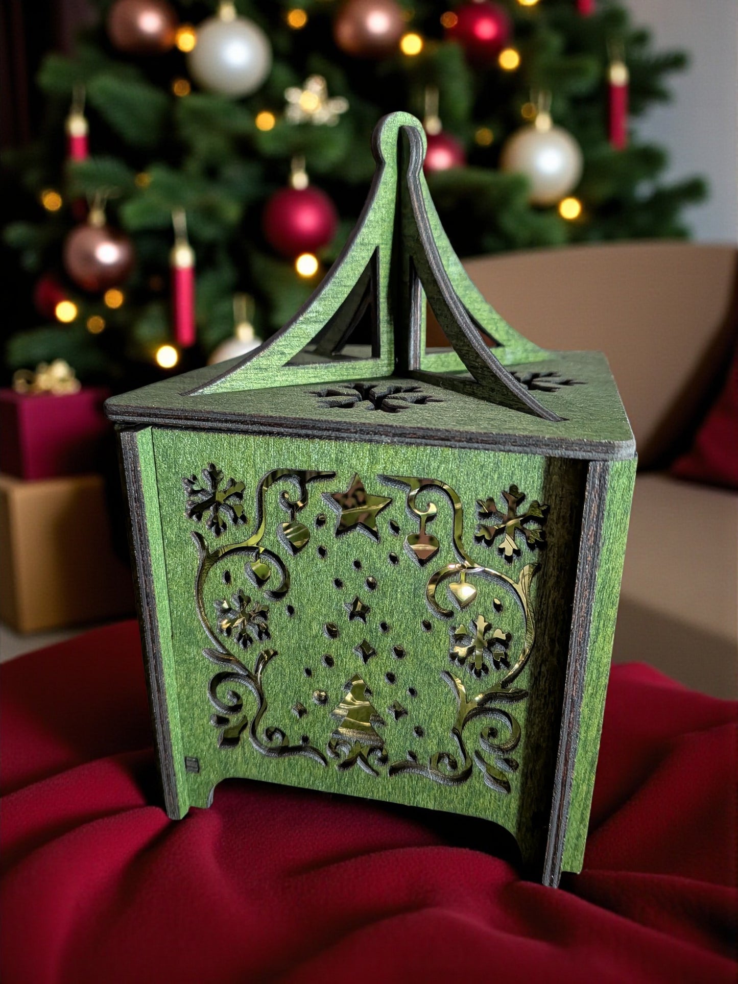 Joululyhty – käsin viimeistelty puulyhty