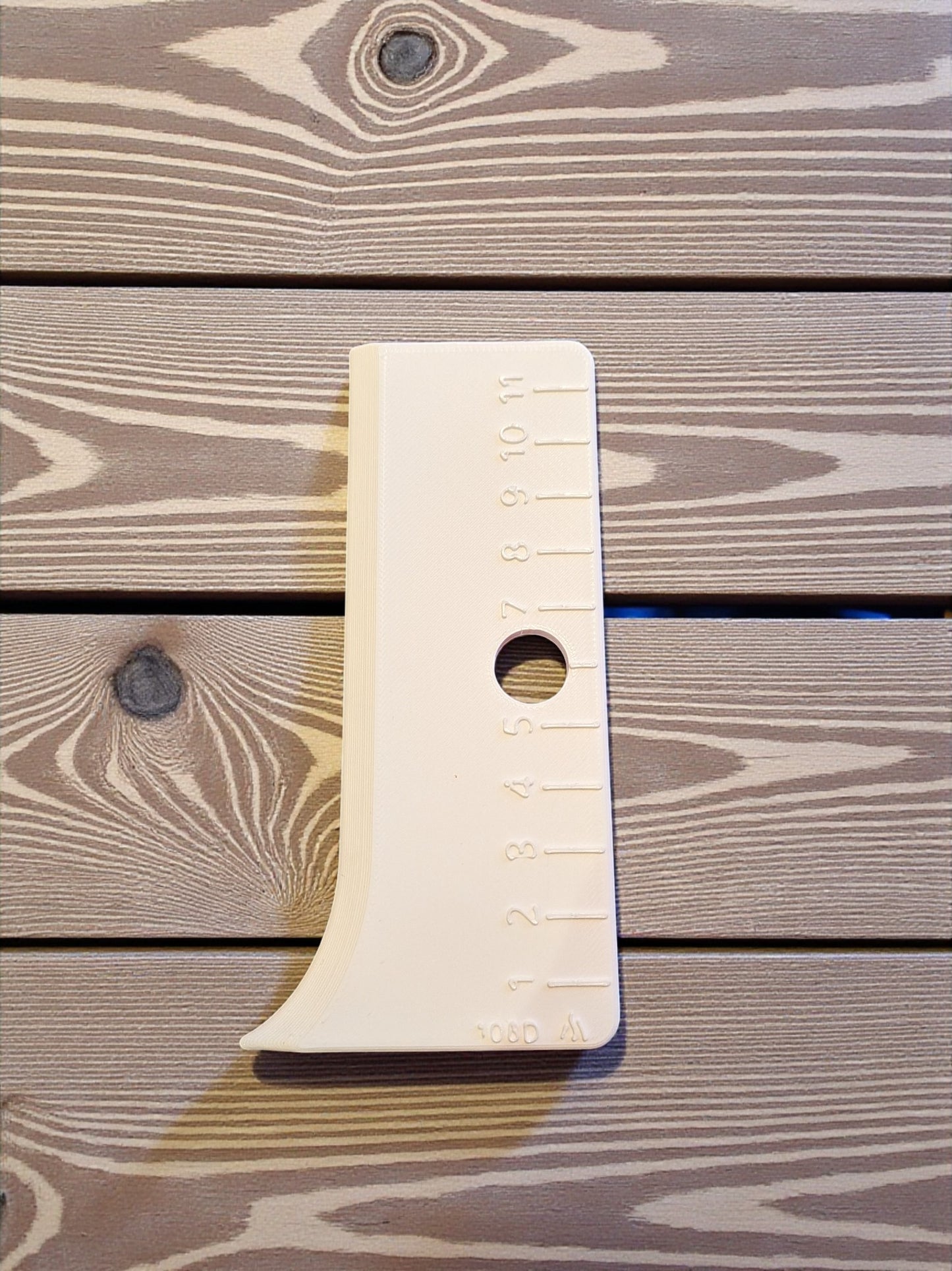 Pottery throwing aid – profile shaper for cups and bowls v1