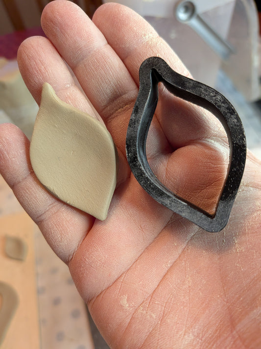 Petal/leaf cutter - different sizes