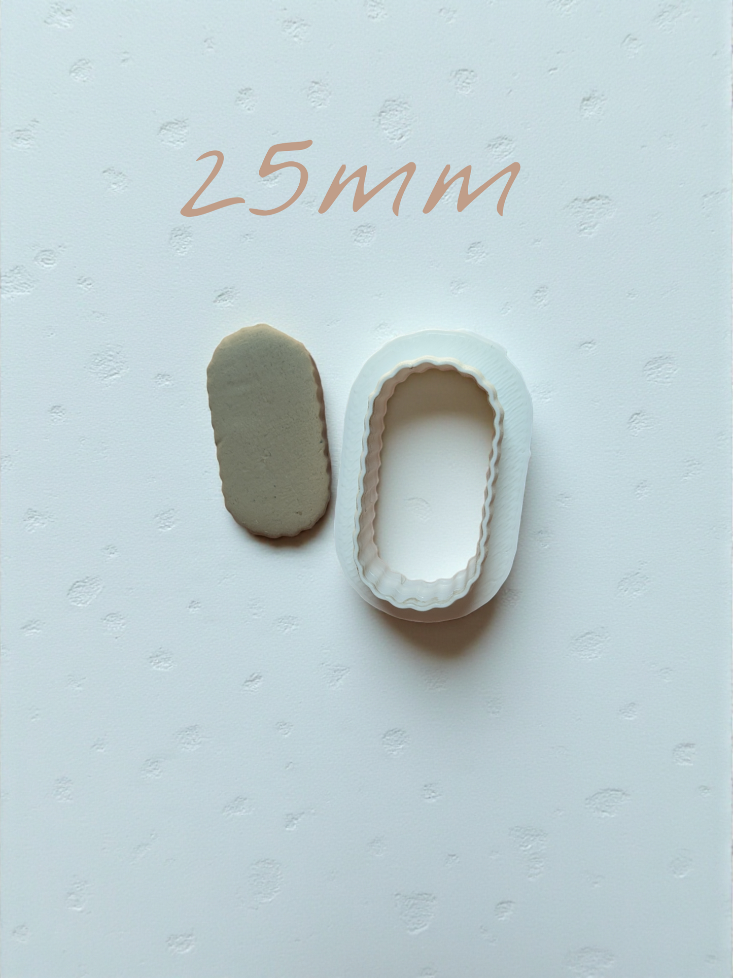 Piparkakkureunainen Leikkuri - eri kokoja