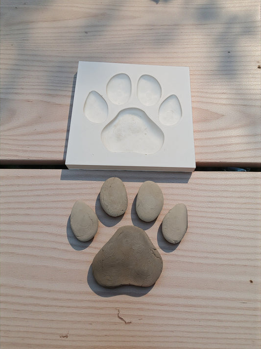 Dog Paw Print Mold