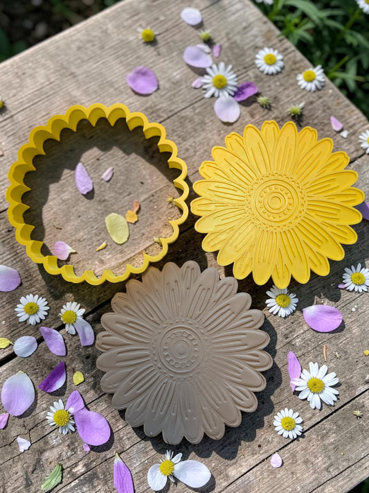 Daisy 2 – Cutter + Stamp Set