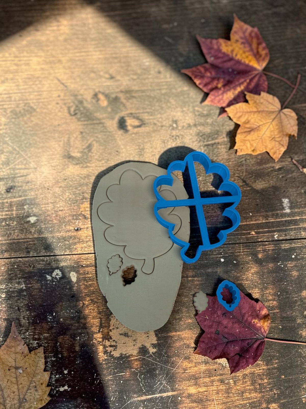 Playful Oak Leaf Clay Cutter – Different Sizes