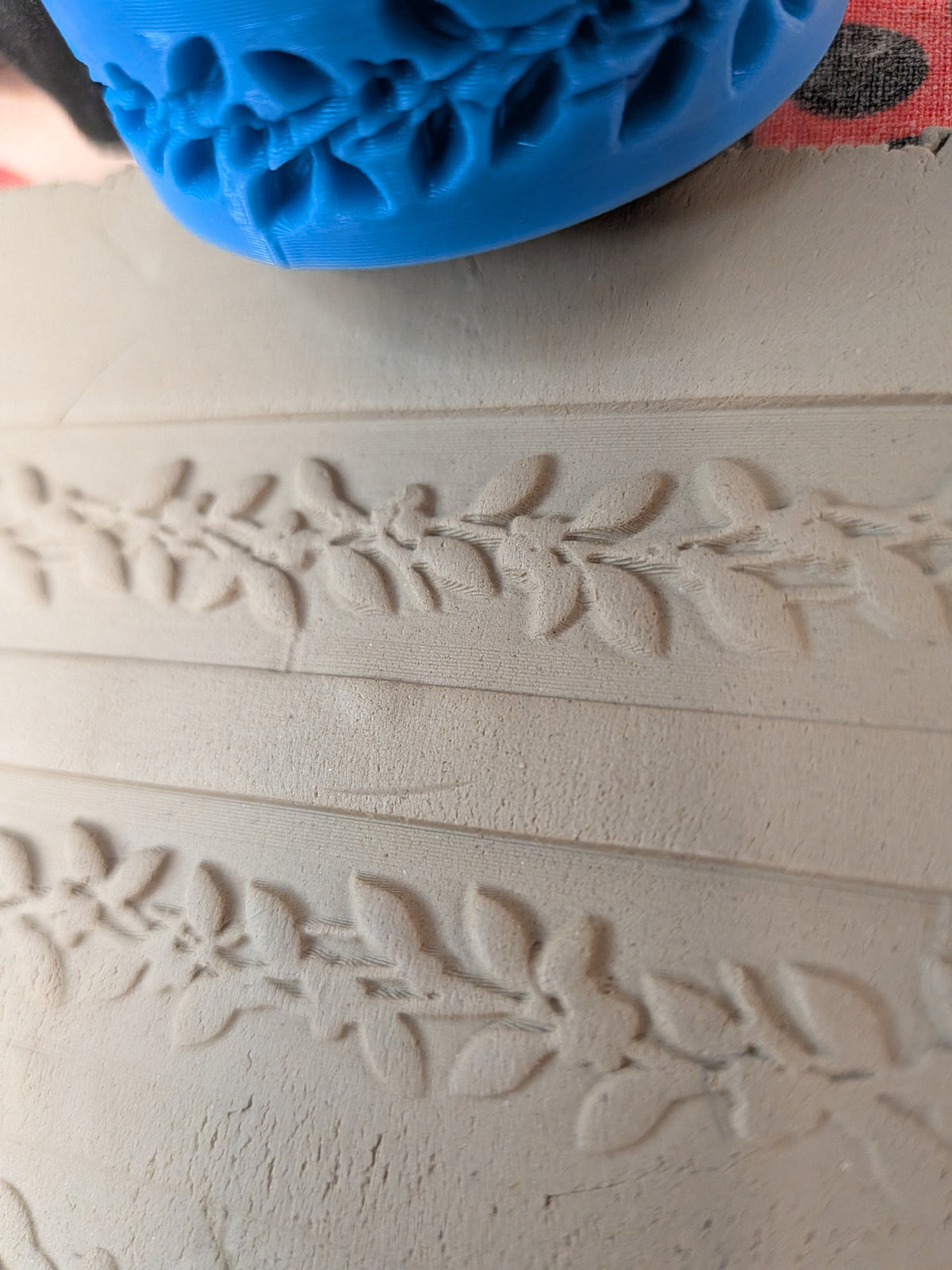 Leaves & Berries Border Texture Roller for Clay