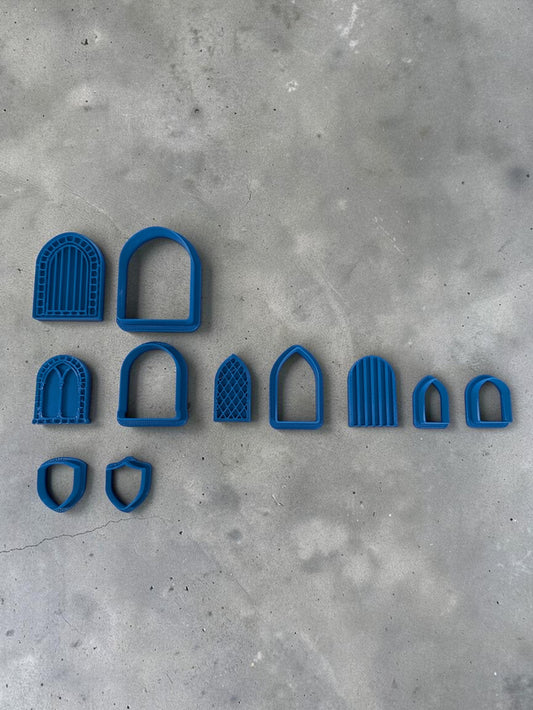 Castle Building Miniature Set - doors, windows and shields