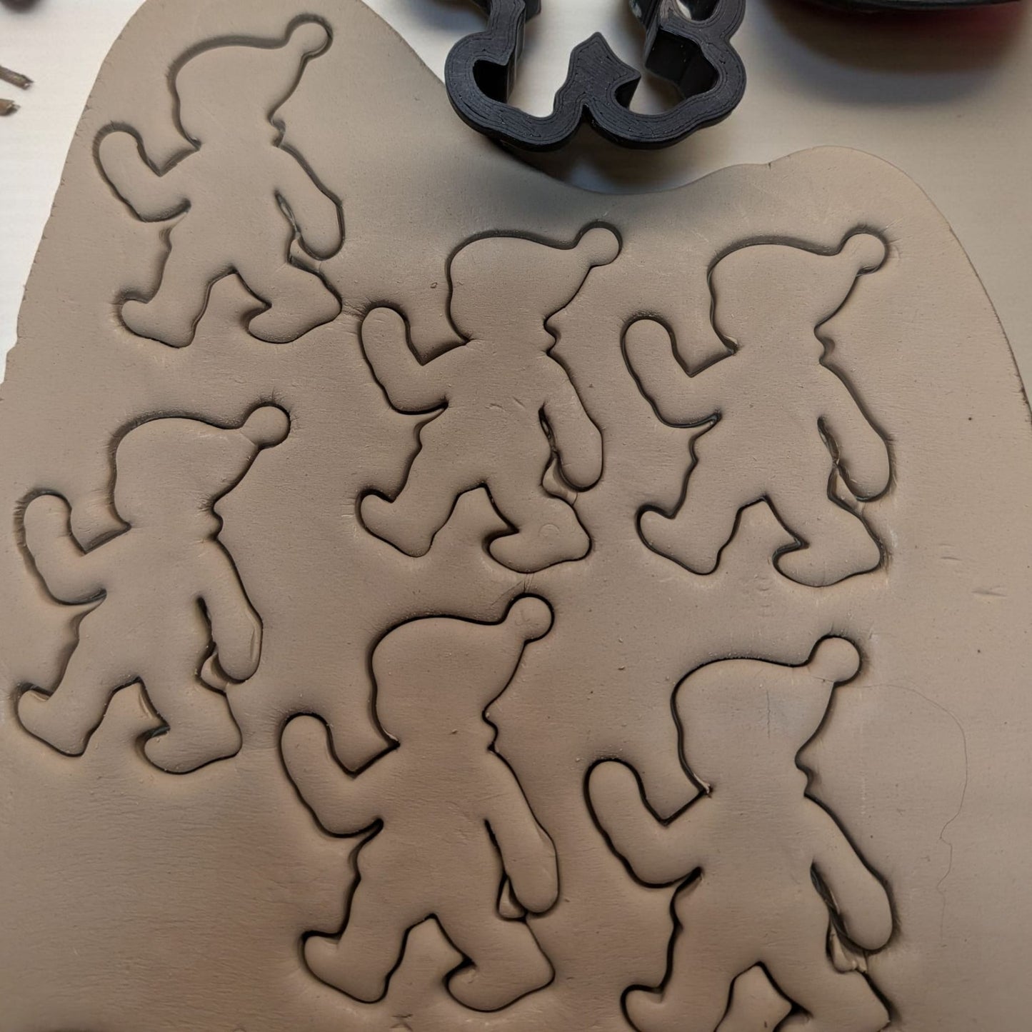 Perinnetonttu Savimuotti – keramiikkaan ja askarteluun