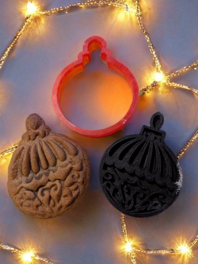 Joulupallon muotoinen leimasin ja leikkuri – NonOil leivontatyökalu