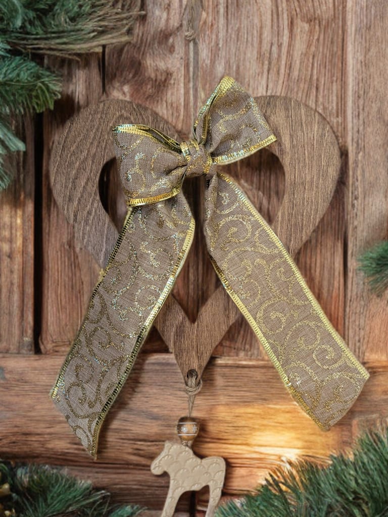 Suuri puusydän askarteluun