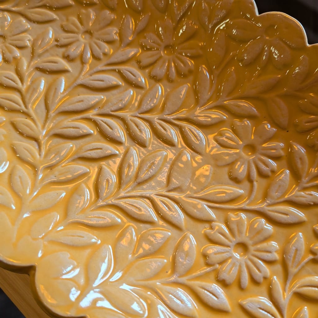 Daisy pattern roller