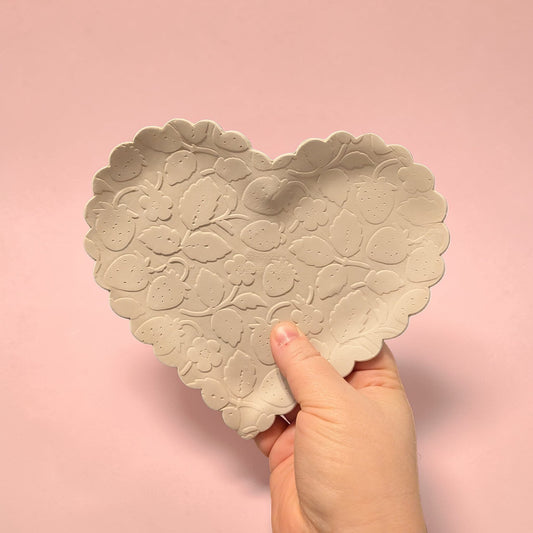 Sydämen muotoinen Piparkakkureunainen Leikkuri - eri kokoja