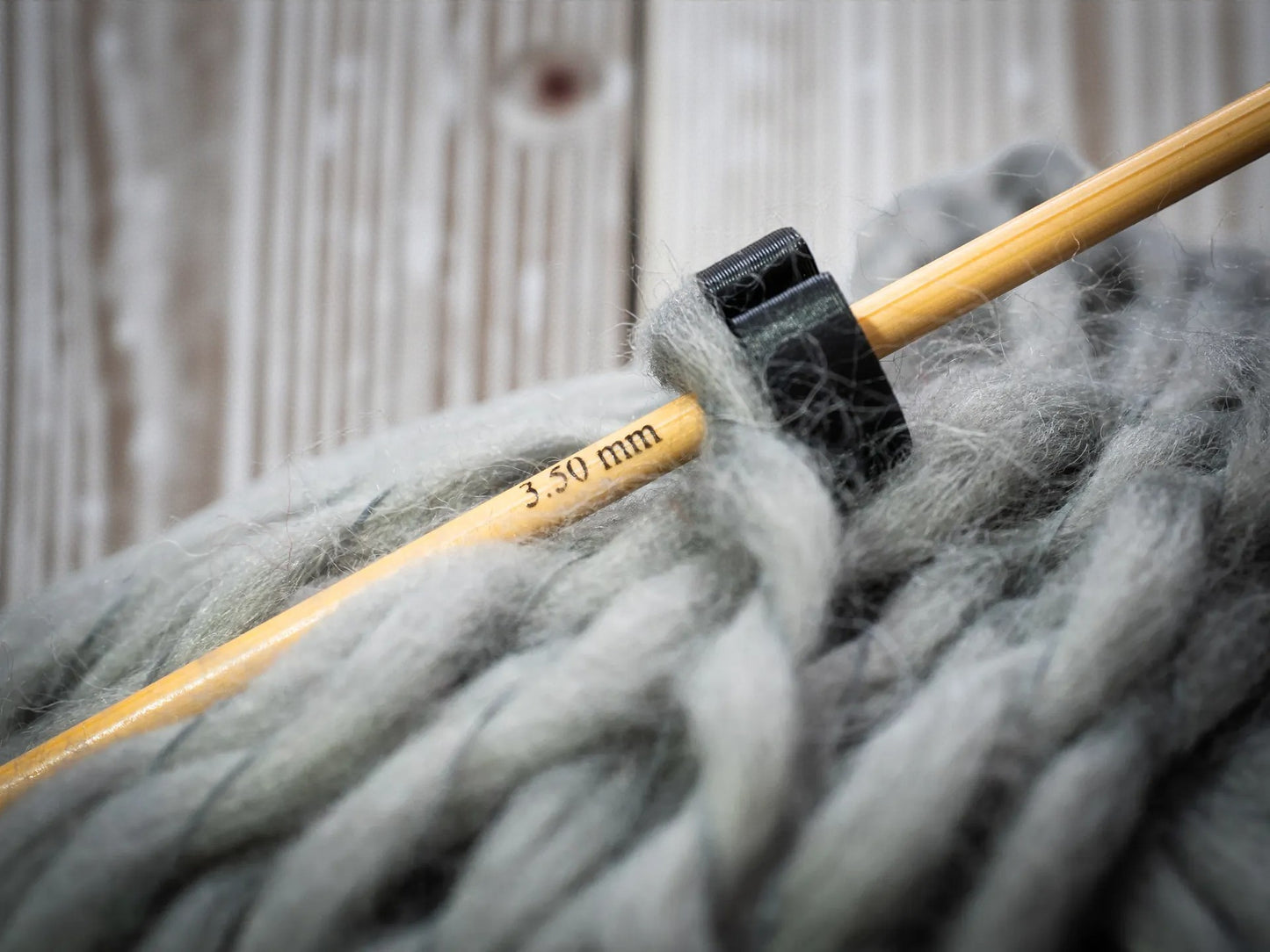  Neulepuikkoihin kiinnitettävät stopperit - helpotus matkailuun ja säilytykseen