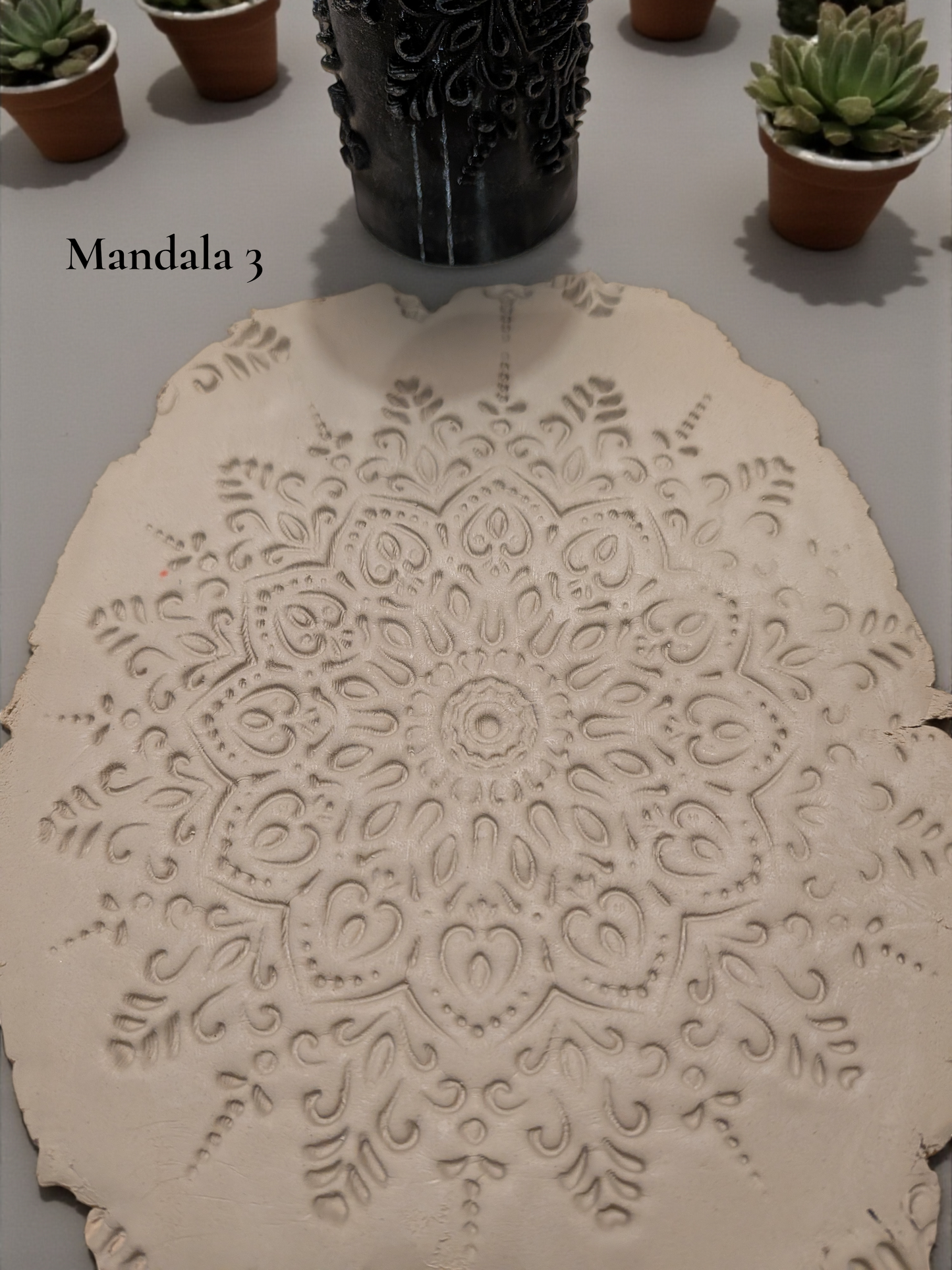 Mandala-kaulin – yksityiskohtainen kuvio savelle ja polymeerimassalle