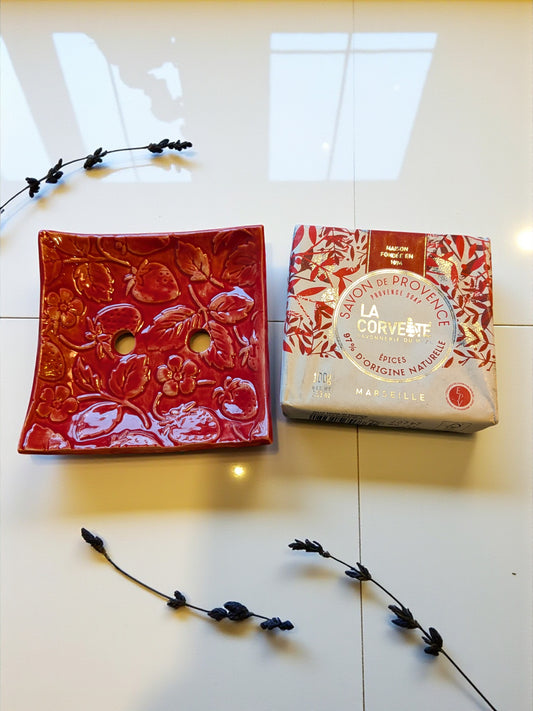 Handmade strawberry-pattern ceramic soap dish and authentic Marseille soap with spicy Christmas scent
